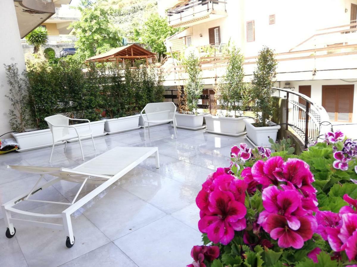 Nereo Design Apartment Aci Trezza Exterior foto
